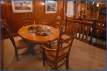 A Camelot Tower And Penthouse - Holiday Find 1