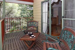 Eagle Hammer Cottages - Holiday Find 3