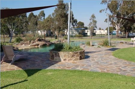 Apollo Gardens Caravan Park - Holiday Find 3