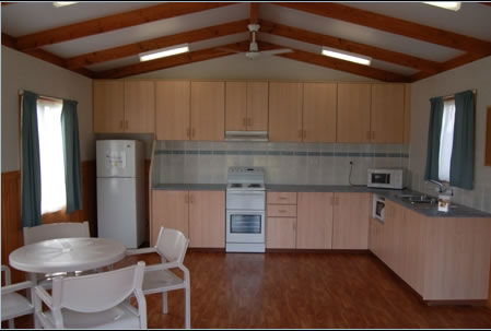 Apollo Gardens Caravan Park - Holiday Find 5