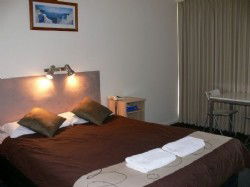 Warrina Motor Inn - Holiday Find 0