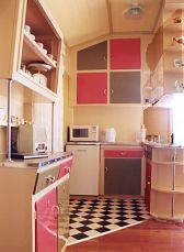 Cruzin The 50s 60s Bed And Breakfast - Holiday Find 3