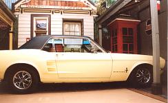 Cruzin The 50s 60s Bed And Breakfast - Holiday Find 5