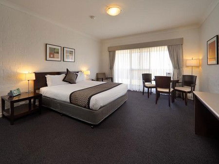Comfort Inn And Suites Blazing Stump - Holiday Find 4