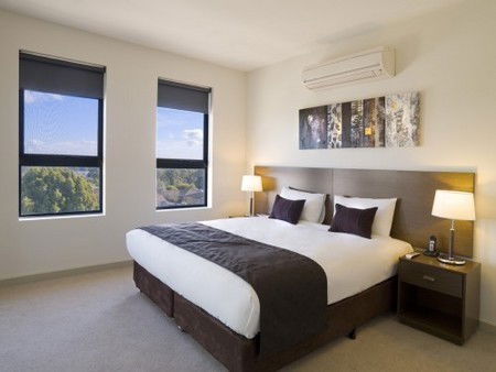 Quest Glen Waverley - Holiday Find 2