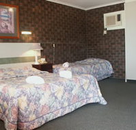 City Lights Motel - Holiday Find