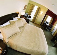 Comfort Inn and Suites City Views - Holiday Find