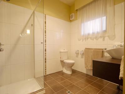 Comfort Inn And Suites City Views - Holiday Find 4