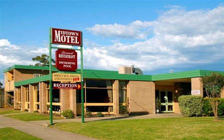 Midtown Motor Inn - Holiday Find 0