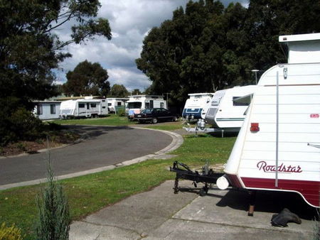 Tandara Caravan Park - Holiday Find 1
