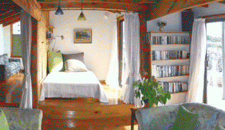 Aurora Beach Cottage - Holiday Find 2