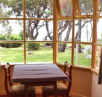 Anchlia Waterfront Cottage