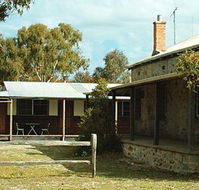 Quaalup Homestead Wilderness Retreat