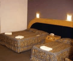 Airport International Motel - Holiday Find 1
