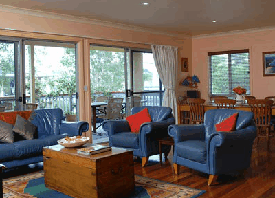 Surfside Retreat - Holiday Find 2
