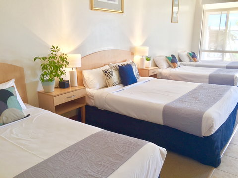 COAST Motel And Apartments - Holiday Find 4