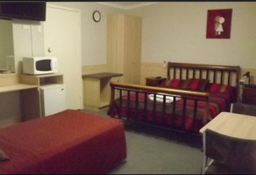 Mount Gravatt Motel - Holiday Find 1