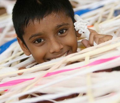 Polyglot Theatre - Holiday Find 1