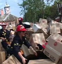 Polyglot Theatre - Holiday Find 2