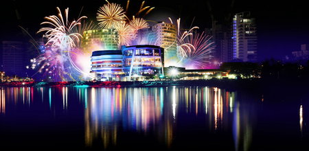 Twin Towns - Holiday Find 0