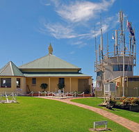 Nelson Head Heritage Lighthouse and Reserve - Holiday Find