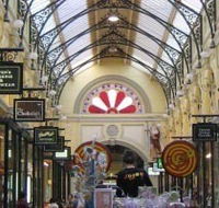 MELTours - Holiday Find