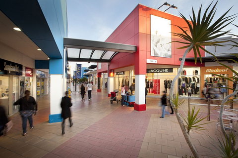 Harbour Town Adelaide - Holiday Find 3