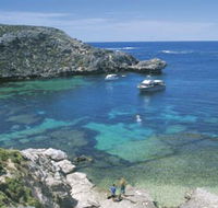 Fish Hook Bay - Holiday Find