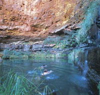Dales Gorge and Circular Pool - Holiday Find
