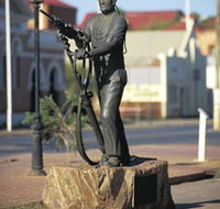 Miners Monument - Holiday Find