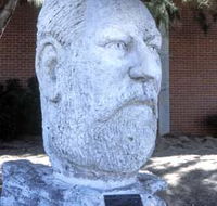 Sir John Forrest Monument - Holiday Find