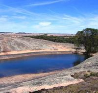 Gorge Rock - Holiday Find