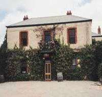 Clos Clare - Holiday Find