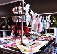 Under The Oak Handmade Gallery and Gifts - Holiday Find
