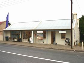 Goolwa Artworx Gallery - Holiday Find 0