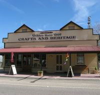 Dolly's Golden Raintree Craft and Heritage Centre - Holiday Find
