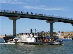 Paddle Steamer Oscar W - Holiday Find 0