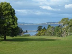 Kingston Beach Golf Club - Holiday Find 0