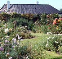 Rosedown Gardens - Holiday Find