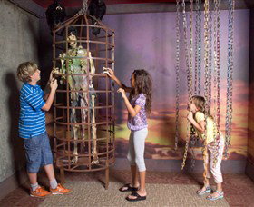 Ripleys Believe It Or Not! Odditorium - Holiday Find 0