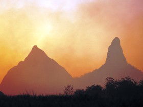 Mount Ngungun Track - Holiday Find 0
