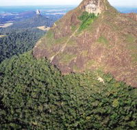 Mount Beerwah Track - Holiday Find
