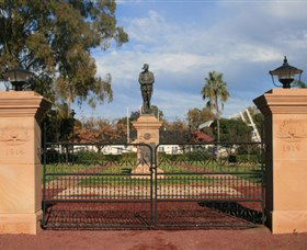 Dalby War Memorial And Gates - Holiday Find 0