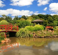 Japanese Gardens - Holiday Find