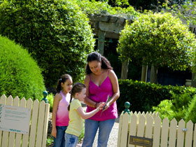 Redlands IndigiScapes Centre - Holiday Find 0