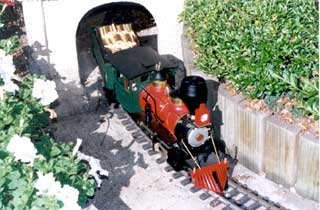 M & K Model Railways - Holiday Find 0