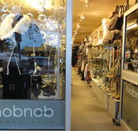 Hobnob Jewels - Holiday Find