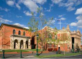 West Bendigo VIC Holiday Find