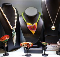 The Goldsmith's Gallery - Holiday Find