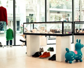 Via Alley - Holiday Find 0